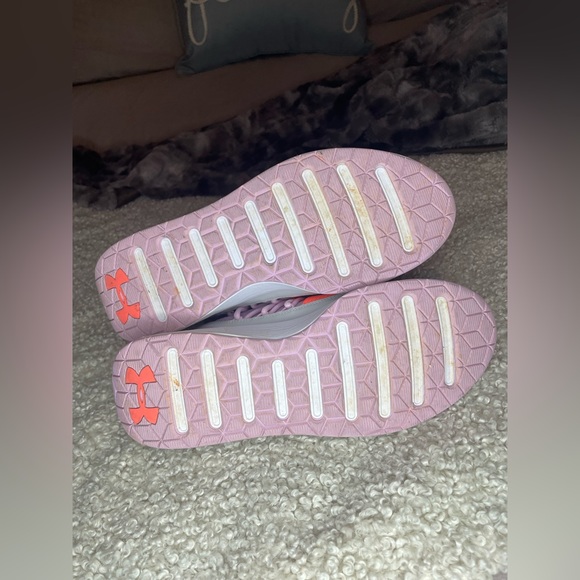 Under‎ Armour Breathe Lace. - Picture 3 of 3